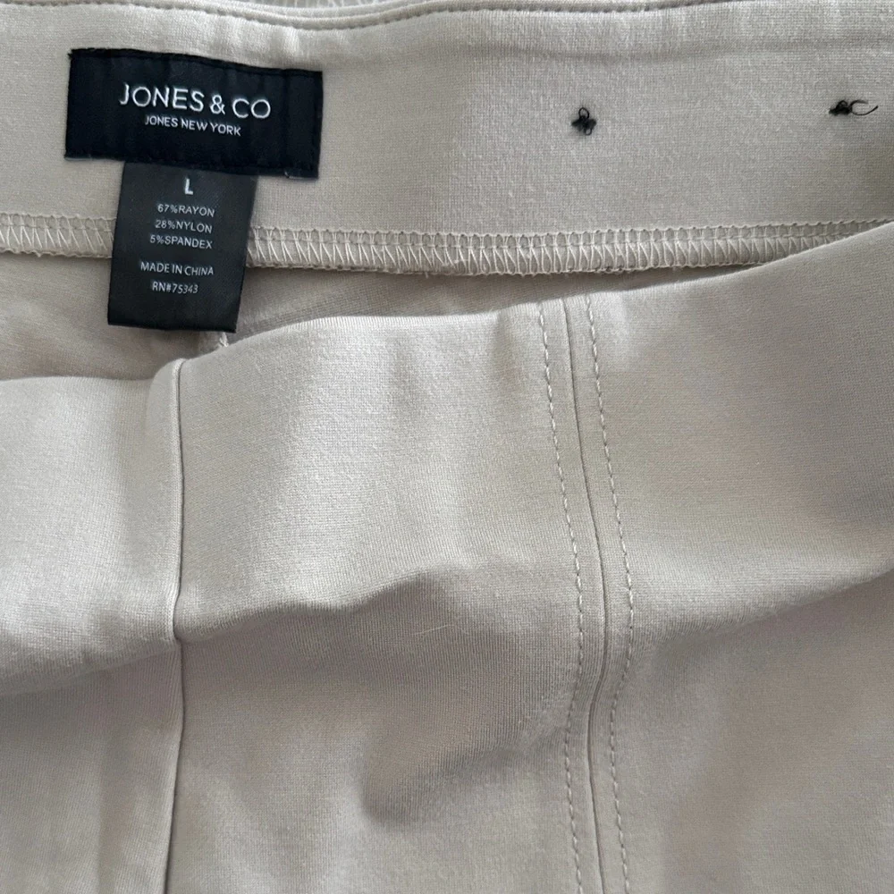 Jones New York Tan Cropped Pants - Picture 5 of 5